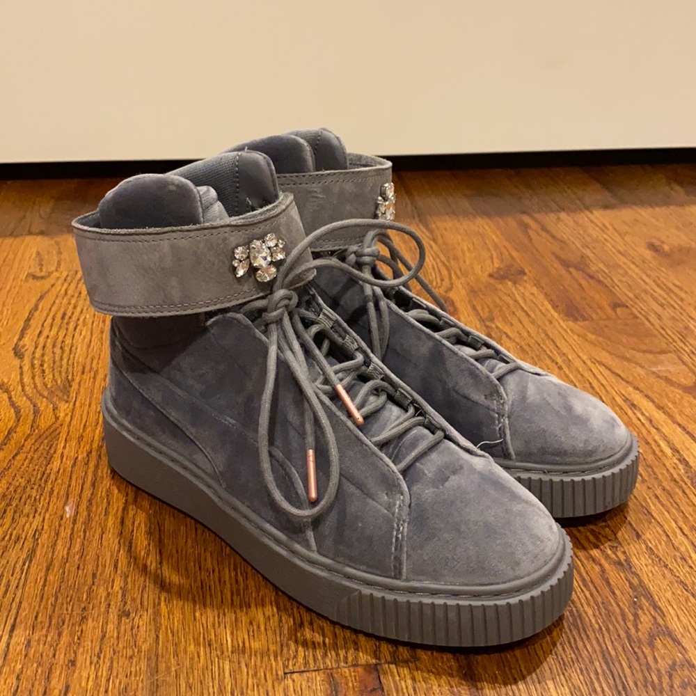 Puma gray sneakers